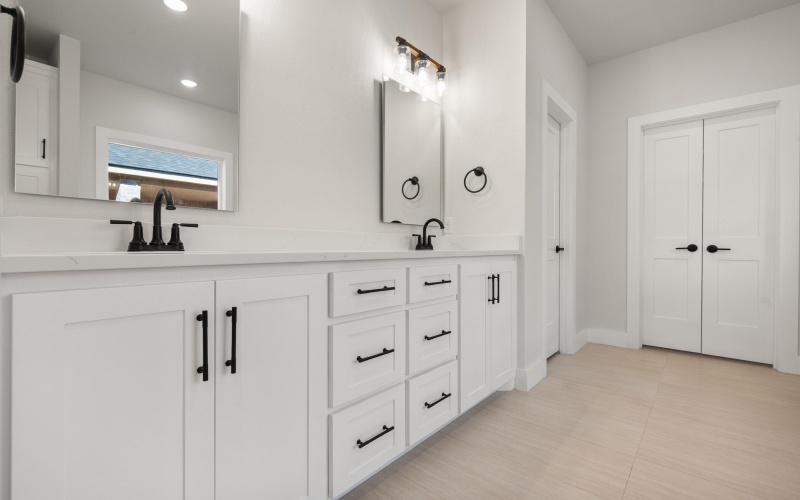 14404 Kenosha Avenue, Lubbock, TX 79423, 4 Bedrooms Bedrooms, ,2 BathroomsBathrooms,Residential,For Sale,14404 Kenosha Avenue,0,202603798