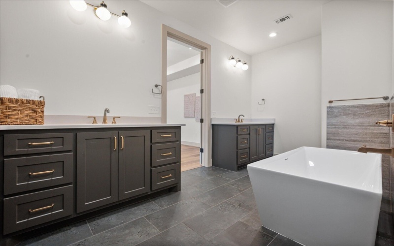 4620 138th Place, Lubbock, TX 79424, 4 Bedrooms Bedrooms, ,3 BathroomsBathrooms,Residential,For Sale,4620 138th Place,0,202603801