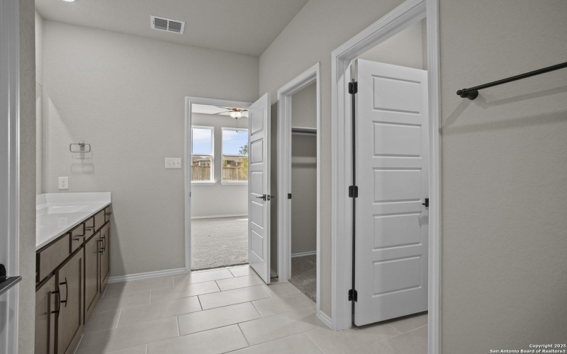 6871 Comanche Cave, San Antonio, TX 78247, 4 Bedrooms Bedrooms, ,3 BathroomsBathrooms,Residential,For Sale,6871 Comanche Cave,0,1862078