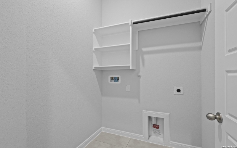 208 Fillmore Falls, Cibolo, TX 78108, 4 Bedrooms Bedrooms, ,5 BathroomsBathrooms,Residential,For Sale,208 Fillmore Falls,0,1870644