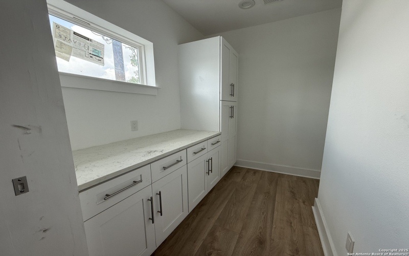 715 Ogden unit: 104, San Antonio, TX 78212, 3 Bedrooms Bedrooms, ,3 BathroomsBathrooms,Residential,For Sale,715 Ogden unit: 104,0,1872347