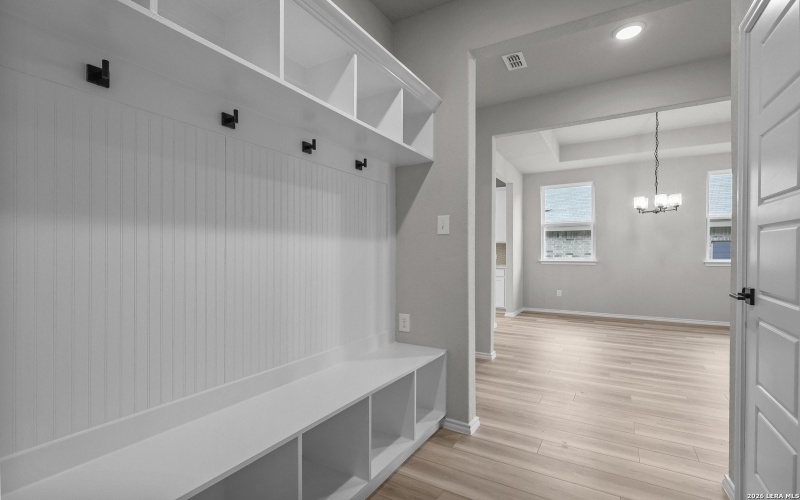 6510 Lowrie Block, San Antonio, TX 78239, 3 Bedrooms Bedrooms, ,2 BathroomsBathrooms,Residential,For Sale,6510 Lowrie Block,0,1911498