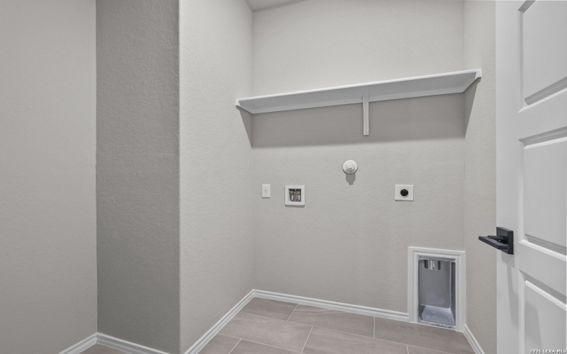 6510 Lowrie Block, San Antonio, TX 78239, 3 Bedrooms Bedrooms, ,2 BathroomsBathrooms,Residential,For Sale,6510 Lowrie Block,0,1911498