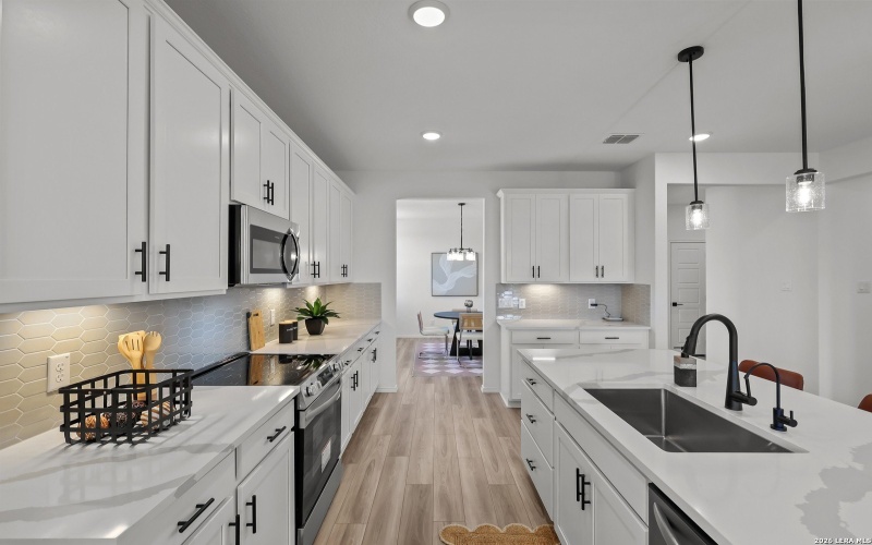 421 Jacks Place, Seguin, TX 78155, 3 Habitaciones Habitaciones , ,2 BañosBaños,Residential,En Venta,421 Jacks Place,0,1921103