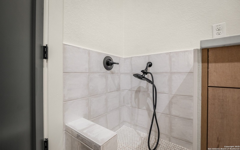 257 E baylor, San Antonio, TX 78204, 3 Bedrooms Bedrooms, ,2 BathroomsBathrooms,Residential,For Sale,257 E baylor,0,1928993