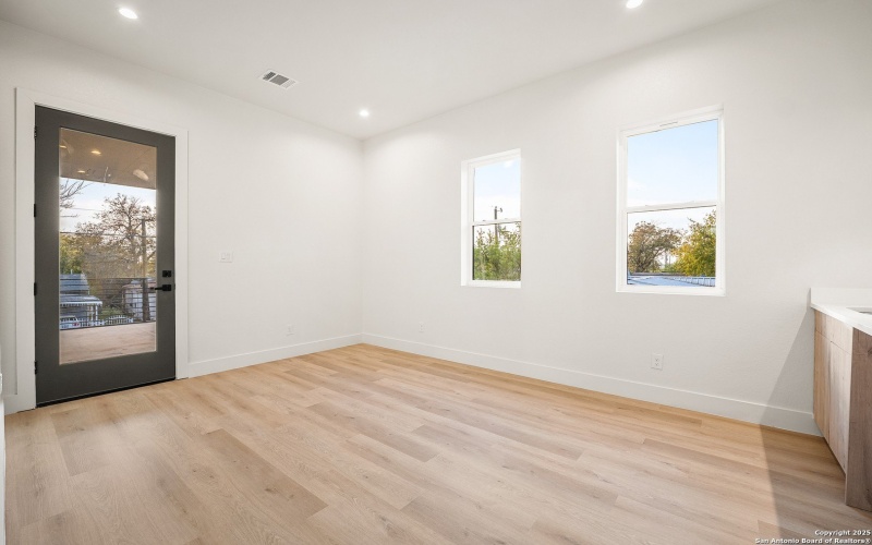 257 E baylor, San Antonio, TX 78204, 3 Bedrooms Bedrooms, ,2 BathroomsBathrooms,Residential,For Sale,257 E baylor,0,1928993