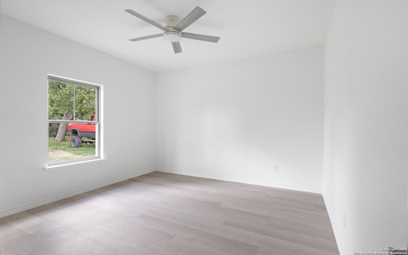 223 Florencia Ave, San Antonio, TX 78228, 3 Bedrooms Bedrooms, ,2 BathroomsBathrooms,Residential,For Sale,223 Florencia Ave,0,1934836