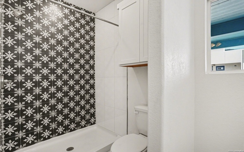 310 W Evergreen St #115, San Antonio, TX 78212, 3 Habitaciones Habitaciones , ,2 BañosBaños,Residential,En Venta,310 W Evergreen St #115,0,1939865