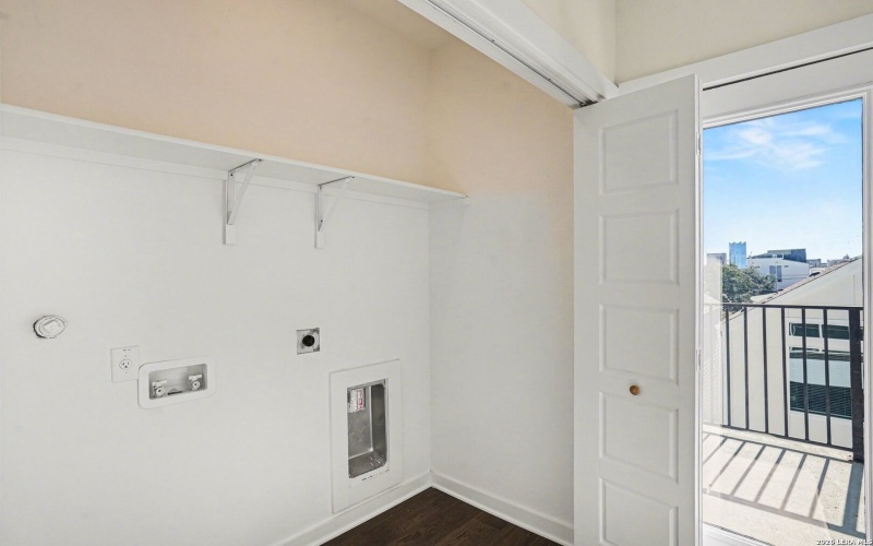 310 W Evergreen St #115, San Antonio, TX 78212, 3 Habitaciones Habitaciones , ,2 BañosBaños,Residential,En Venta,310 W Evergreen St #115,0,1939865