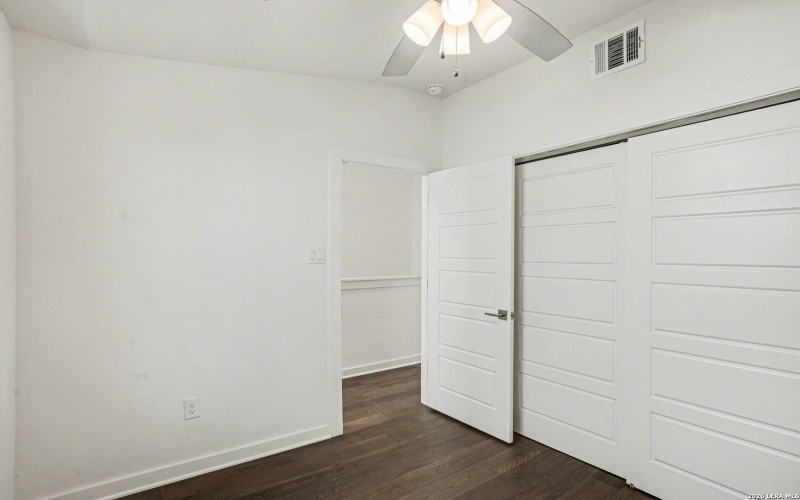 310 W Evergreen St #115, San Antonio, TX 78212, 3 Habitaciones Habitaciones , ,2 BañosBaños,Residential,En Venta,310 W Evergreen St #115,0,1939865