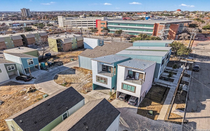 310 W Evergreen St #115, San Antonio, TX 78212, 3 Habitaciones Habitaciones , ,2 BañosBaños,Residential,En Venta,310 W Evergreen St #115,0,1939865