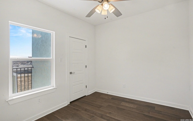 310 W Evergreen St #115, San Antonio, TX 78212, 3 Habitaciones Habitaciones , ,2 BañosBaños,Residential,En Venta,310 W Evergreen St #115,0,1939865