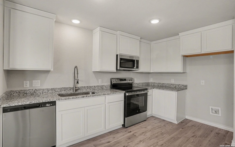 310 W Evergreen St #107, San Antonio, TX 78212, 2 Habitaciones Habitaciones , ,2 BañosBaños,Residential,En Venta,310 W Evergreen St #107,0,1939878