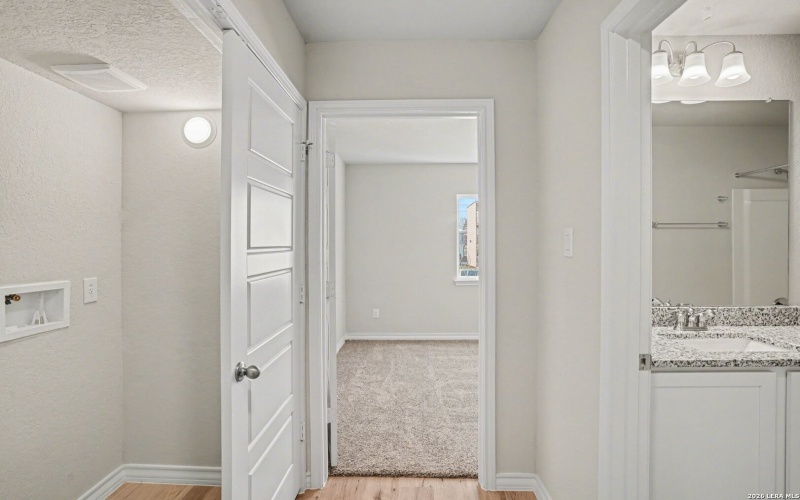 310 W Evergreen St #107, San Antonio, TX 78212, 2 Habitaciones Habitaciones , ,2 BañosBaños,Residential,En Venta,310 W Evergreen St #107,0,1939878