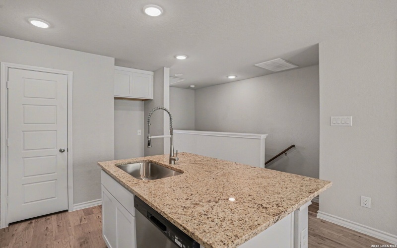 310 W Evergreen ST #120, San Antonio, TX 78212, 3 Habitaciones Habitaciones , ,2 BañosBaños,Residential,En Venta,310 W Evergreen ST #120,0,1939889