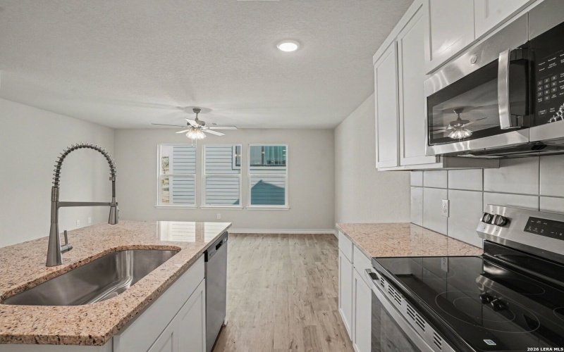 310 W Evergreen ST #120, San Antonio, TX 78212, 3 Habitaciones Habitaciones , ,2 BañosBaños,Residential,En Venta,310 W Evergreen ST #120,0,1939889