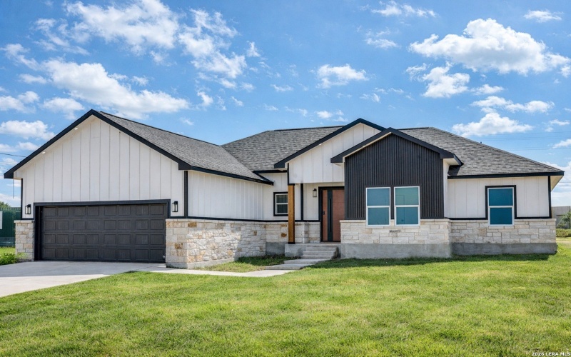 12910 Pueblo Nuevo Dr, Atascosa, TX 78002, 4 Bedrooms Bedrooms, ,2 BathroomsBathrooms,Residential,For Sale,12910 Pueblo Nuevo Dr,0,1946617