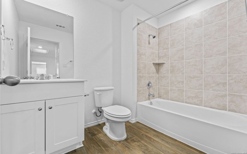 11729 Wentwood Vale, San Antonio, TX 78245, 5 Bedrooms Bedrooms, ,2 BathroomsBathrooms,Residential,For Sale,11729 Wentwood Vale,0,1951587