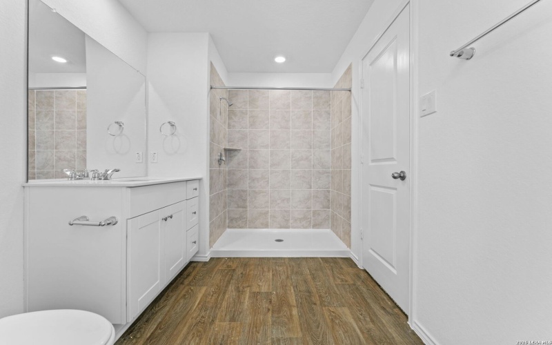 11729 Wentwood Vale, San Antonio, TX 78245, 5 Bedrooms Bedrooms, ,2 BathroomsBathrooms,Residential,For Sale,11729 Wentwood Vale,0,1951587