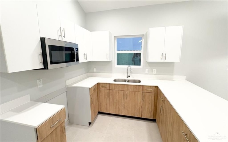 612 Oriole Road, Weslaco, TX 78596, ,Residential Multi Family,En Venta,612 Oriole Road,0,459470