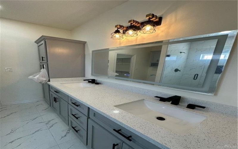 2394 Verona Street, Weslaco, TX 78596, 3 Bedrooms Bedrooms, ,2 BathroomsBathrooms,Residential,For Sale,2394 Verona Street,0,498882