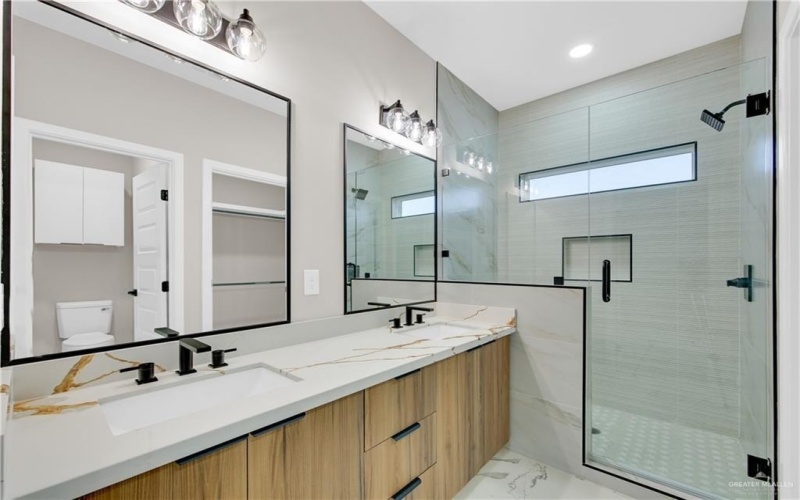 1312 E Evergreen Avenue, San Juan, TX 78589, 3 Bedrooms Bedrooms, ,2 BathroomsBathrooms,Residential,For Sale,1312 E Evergreen Avenue,0,500004