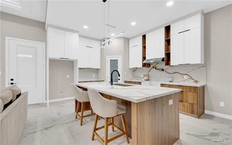 1312 E Evergreen Avenue, San Juan, TX 78589, 3 Bedrooms Bedrooms, ,2 BathroomsBathrooms,Residential,For Sale,1312 E Evergreen Avenue,0,500004