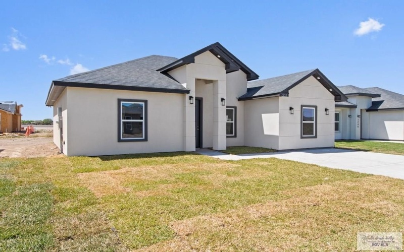 1252 TITUSVILLE, BROWNSVILLE, TX 78521, 3 Bedrooms Bedrooms, ,2 BathroomsBathrooms,Residential,For Sale,1252 TITUSVILLE,0,29774996