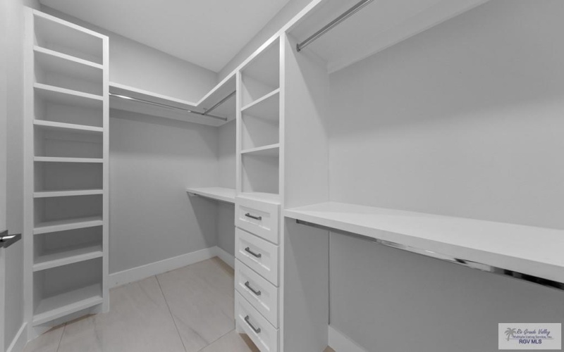 6209 MACKENNA DR, BROWNSVILLE, TX 78526, 4 Bedrooms Bedrooms, ,2 BathroomsBathrooms,Residential,For Sale,6209 MACKENNA DR,0,29775137