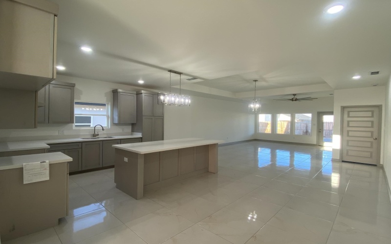 1427 Los Estribos Dr., LAREDO, TX 78046, 3 Bedrooms Bedrooms, ,2 BathroomsBathrooms,Residential,For Sale,1427 Los Estribos Dr.,0,20261416