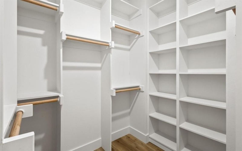 13723 & 13725 Biggs Street, Dallas, TX 75253, 6 Habitaciones Habitaciones , ,5 BañosBaños,Residential Multi Family,En Venta,13723 & 13725 Biggs Street,0,21215319