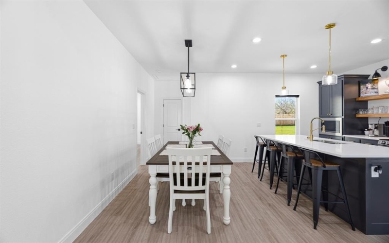 200 Walnut Street, Chico, TX 76431, 3 Habitaciones Habitaciones , ,2 BañosBaños,Residential,En Venta,200 Walnut Street,0,21216760