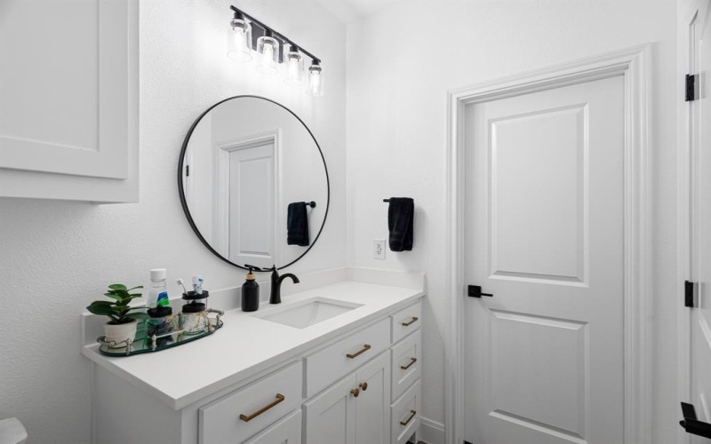 200 Walnut Street, Chico, TX 76431, 3 Habitaciones Habitaciones , ,2 BañosBaños,Residential,En Venta,200 Walnut Street,0,21216760