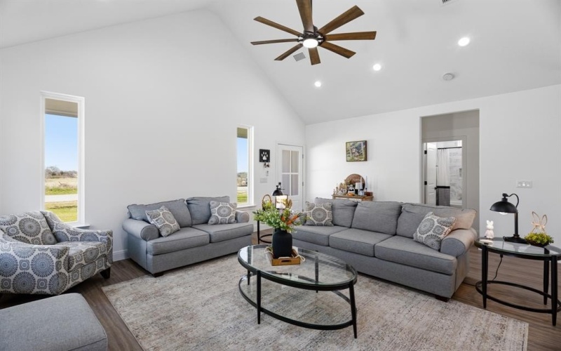 200 Walnut Street, Chico, TX 76431, 3 Habitaciones Habitaciones , ,2 BañosBaños,Residential,En Venta,200 Walnut Street,0,21216760