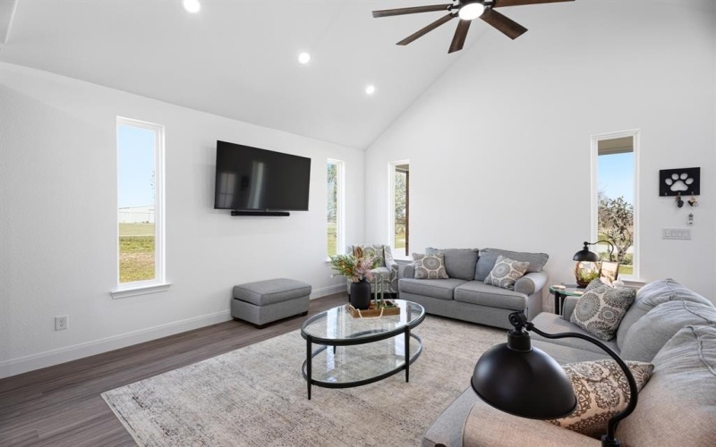 200 Walnut Street, Chico, TX 76431, 3 Habitaciones Habitaciones , ,2 BañosBaños,Residential,En Venta,200 Walnut Street,0,21216760