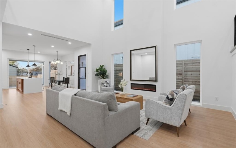 1845 Pollard Street, Dallas, TX 75208, 3 Bedrooms Bedrooms, ,3 BathroomsBathrooms,Residential,For Sale,1845 Pollard Street,0,21216927