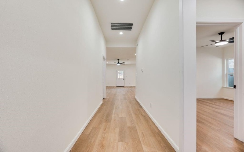 205 East Place, White Settlement, TX 76108, 3 Bedrooms Bedrooms, ,2 BathroomsBathrooms,Residential,For Sale,205 East Place,0,21217682