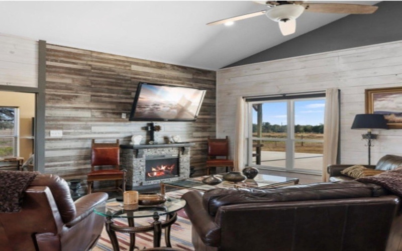 7210 Goehring Road, Ledbetter, TX 78946, 3 Bedrooms Bedrooms, ,3 BathroomsBathrooms,Farm,For Sale,7210 Goehring Road,0,155501