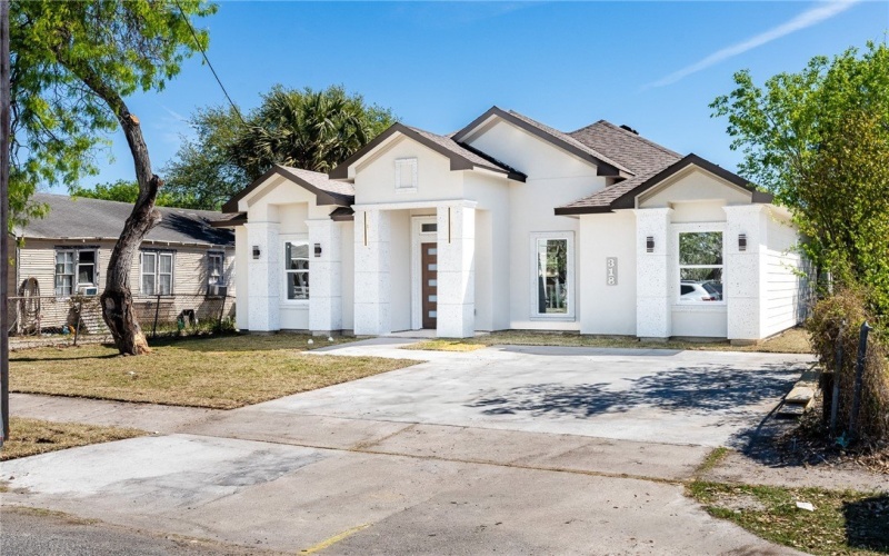 318 Cheyenne Street, Corpus Christi, TX 78405, 3 Bedrooms Bedrooms, ,2 BathroomsBathrooms,Residential,For Sale,318 Cheyenne Street,0,473838