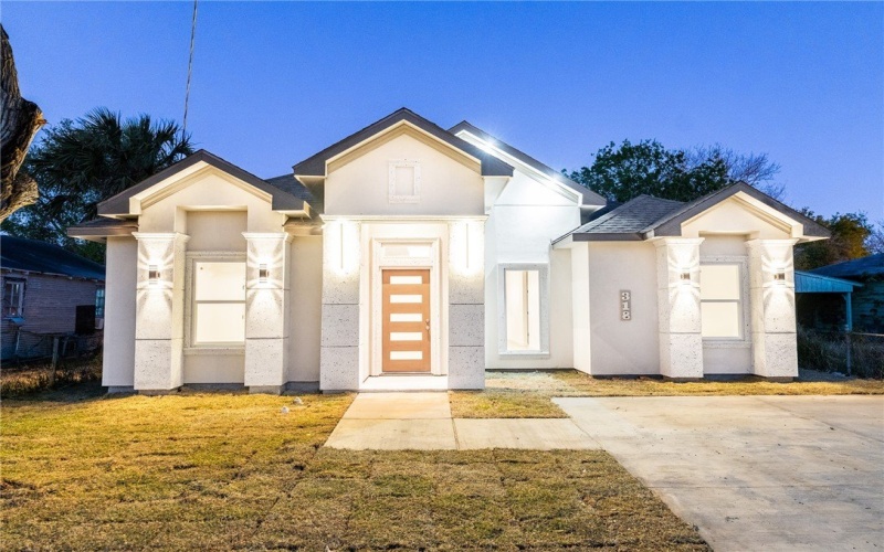 318 Cheyenne Street, Corpus Christi, TX 78405, 3 Bedrooms Bedrooms, ,2 BathroomsBathrooms,Residential,For Sale,318 Cheyenne Street,0,473838