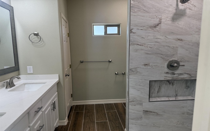 704 E 14th, Del Rio, TX 78840, 3 Bedrooms Bedrooms, ,2 BathroomsBathrooms,Residential,For Sale,704 E 14th,0,208343