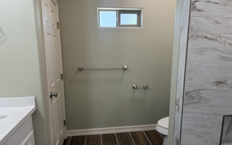 704 E 14th, Del Rio, TX 78840, 3 Bedrooms Bedrooms, ,2 BathroomsBathrooms,Residential,For Sale,704 E 14th,0,208343