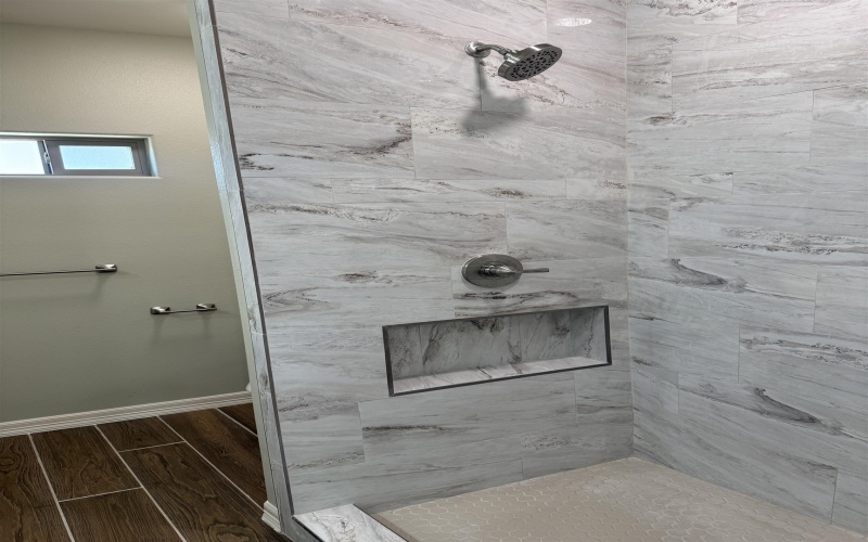 704 E 14th, Del Rio, TX 78840, 3 Bedrooms Bedrooms, ,2 BathroomsBathrooms,Residential,For Sale,704 E 14th,0,208343