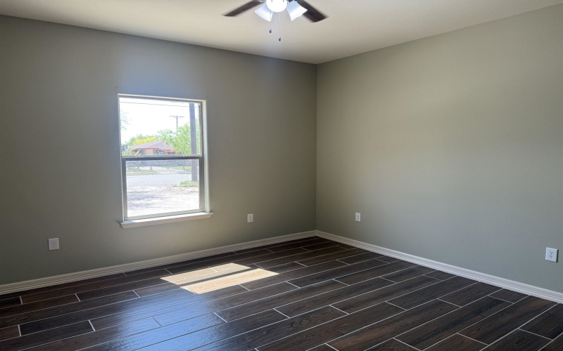 704 E 14th, Del Rio, TX 78840, 3 Bedrooms Bedrooms, ,2 BathroomsBathrooms,Residential,For Sale,704 E 14th,0,208343