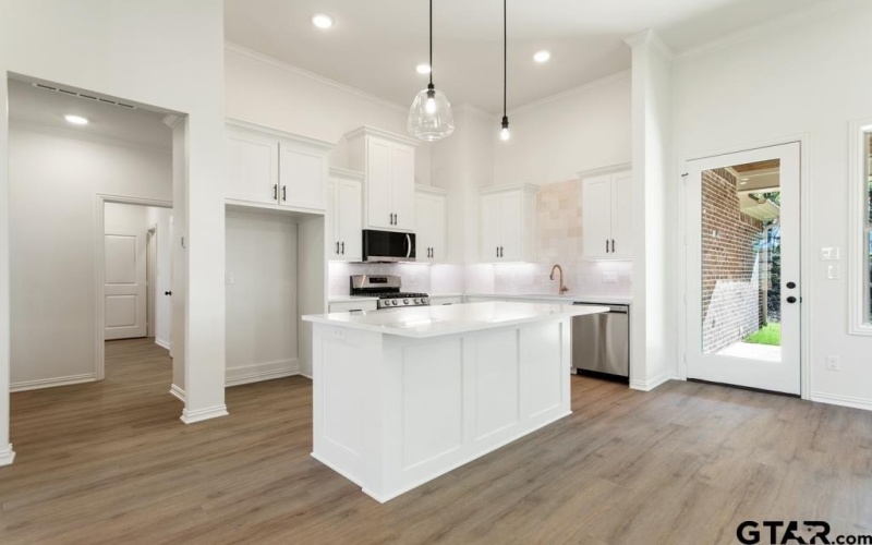 496 Preston Ridge, Tyler, TX 75703, 3 Bedrooms Bedrooms, ,2 BathroomsBathrooms,Residential,For Sale,496 Preston Ridge,0,26004182