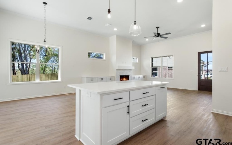 496 Preston Ridge, Tyler, TX 75703, 3 Bedrooms Bedrooms, ,2 BathroomsBathrooms,Residential,For Sale,496 Preston Ridge,0,26004182