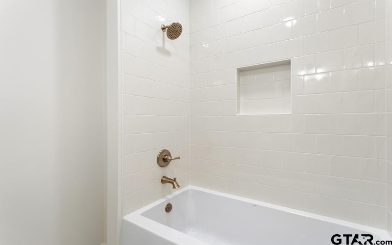 496 Preston Ridge, Tyler, TX 75703, 3 Bedrooms Bedrooms, ,2 BathroomsBathrooms,Residential,For Sale,496 Preston Ridge,0,26004182