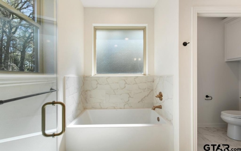 496 Preston Ridge, Tyler, TX 75703, 3 Bedrooms Bedrooms, ,2 BathroomsBathrooms,Residential,For Sale,496 Preston Ridge,0,26004182