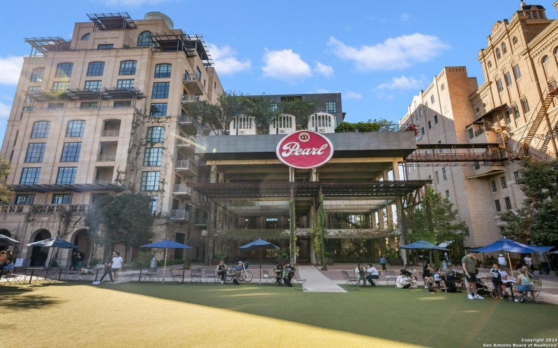 719 E Locust St unit: 4102, San Antonio, TX 78212, 3 Bedrooms Bedrooms, ,2 BathroomsBathrooms,Residential,For Sale,719 E Locust St unit: 4102,0,1783707