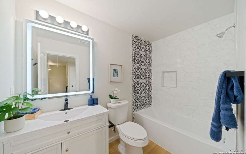 1108 S Gevers St, San Antonio, TX 78203, 3 Bedrooms Bedrooms, ,2 BathroomsBathrooms,Residential,For Sale,1108 S Gevers St,0,1865861